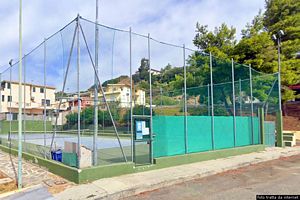 Orosei-Campo da tennis di via Muggianu: il campo da gioco