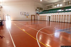 Orosei-Palestra dell&rsquo;Istituto Comprensivo: interno