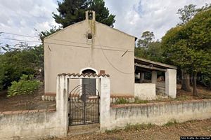 Orosei-Chiesa campestre di San Giovanni Evangelista: facciata