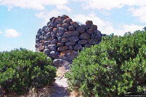 Orosei-Il nuraghe di Osalla