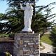 Ortacesus: la statua del redentore di fronte al Cimitero di Ortacesus