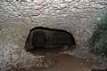 Osilo-Necropoli di tombe a prospetto architettonico di Ittiari: interno della tomba 2