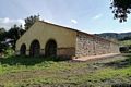 Pau: chiesa campestre di Santa Prisca: veduta da destra