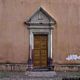 Paulilatino: chiesa parrocchiale di San Teodoro Martire: il portale