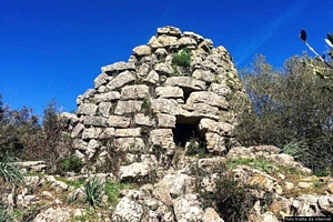 Perdasdefogu: il nuraghe complesso Mont ’e S’Orcu Tueri Perdasdefogu: il nuraghe complesso Mont ’e S’Orcu Tueri