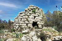 Perdasdefogu-Il nuraghe complesso Mont ’e S’Orcu Tueri Perdasdefogu-Il nuraghe complesso Mont ’e S’Orcu Tueri