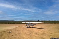 Aviosuperficie Aliquirra: un aereo sulla pista di volo Aviosuperficie Aliquirra: un aereo sulla pista di volo