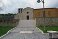 Pompu: chiesa di Santa Maria: veduta dal basso con la scalinata