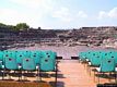 Scavi di Nora-teatro romano con le sedie oggi utilizzate per assistera agli spettacoli che vi si svolgono