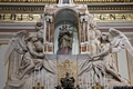 Quartu Sant’Elena-chiesa parrocchiale di Sant’Elena Imperatrice: statua di Sant’Elena sull’altare centrale