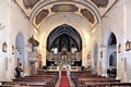Quartucciu-chiesa parrocchiale di San Giorgio Martire: interno verso il presbiterio