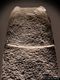 Ruinas-La statua menhir di Maccheturru-Il vertice con una liscia maschera sub ovalare