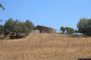 San Basilio: il nuraghe semplice Perdu Molas o Sa Domu ’e S’Orcu