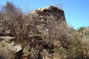 San Basilio: il nuraghe semplice Perdu Molas o Sa Domu ’e S’Orcu