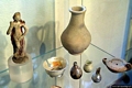 Sant’Antioco-oggetti del periodo romano trovati nella Sepoltura della Venere Bionda