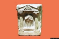 Sant’Antioco-stele funeraria con la rappresentazione di una figura femminile (Museo di Cagliari)