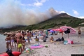 Sant’Antioco-Incendio a Coaquaddus-fumo dell’incendio visto dalla spiaggia di Coaquaddus