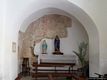 Sarule: chiesa dedicata alla Madonna del Rosario: altare laterale con affreschi