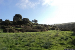 Scano di Montiferro-resti del nuraghe semplice Abbaudi