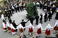 Seneghe-Festa di San Sebastiano: prima del falò iniziano sos Ballos in Sa Pratza che proseguiranno fino al martedì grasso