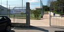 Serrenti: complesso sportivo di via Torricelli: cancello di ingresso