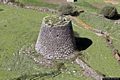 Silanus-Nuraghe semplice Corbos: veduta della torre