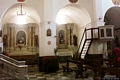 Sindia-chiesa parrocchiale della Madonna del Rosario: <strong>interno verso il presbiterio</strong>