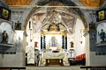 Siniscola-Santuario di Nostra Signora delle Grazie: interno verso il presbiterio