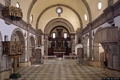 Sorradile-Chiesa parrocchiale di San Sebastiano: interno verso il presbiterio