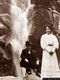Villacidro: il particolare di Gabriele D’Annunzio davanti alla cascata 'Sa Spendula'