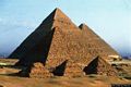 Le piramidi Giza