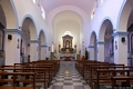 Teti-Chiesa parrocchiale di Santa Maria della Neve: interno verso il presbiterio