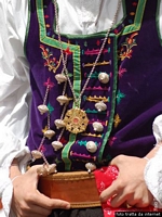 Teulada-L’amuleto sul costume maschile di Teulada