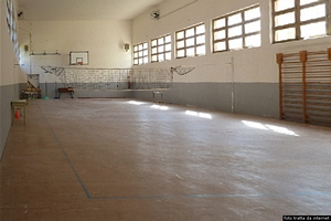 Teulada-Palestra della Scuola Media Taddeo Cossu: interno