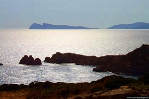 Capo Spartivento: veduta al tramonto della costa da Capo Spartivento verso ovest Capo Spartivento: veduta al tramonto della costa da Capo Spartivento verso ovest