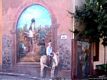 Tinnura-Un murale sulle case del paese