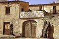 Tonara-L’ingresso dell’antica casa Porru