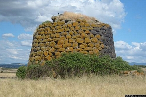 Torralba: il nuraghe Colzu