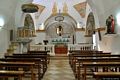 Triei-Chiesa parrocchiale dedicata ai Santi Cosma e Damiano: interno verso il presbiterio