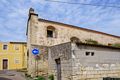 Uri: chiesa della Santa Croce: veduta da destra