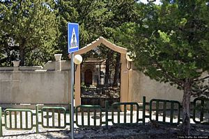 Ussassai-Il cancello di ingresso del Cimitero di Ussassai
