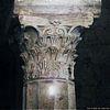 Uta-Santuario di Santa Maria: capitello di epoca romana della terza colonna a sinistra