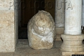 Uta-Santuario di Santa Maria: leone destro dell’altare