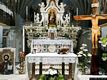 Villacidro: chiesa parrocchiale di Santa Barbara: il particolare dell’altare