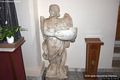 Villamar: chiesa parrocchiale di San Giovanni Battista: la acquasantiera