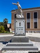 Villanovafranca-Monumento ai Caduti 